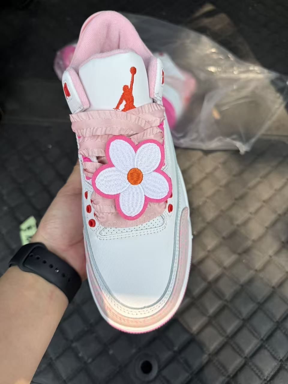Air Jordan 3 | New Colorway Sneakers