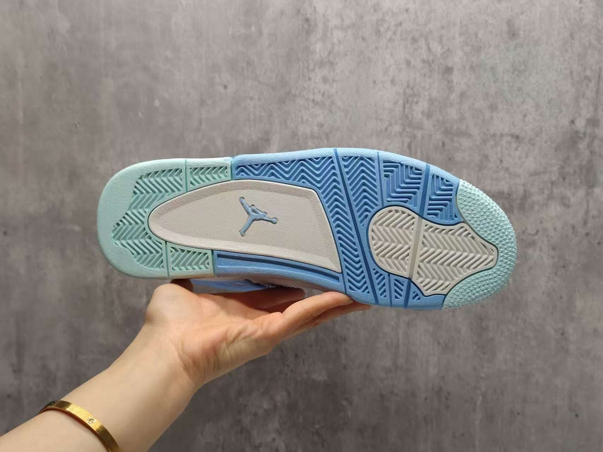 Air Jordan 4 Retro 'Forget Me Not' – Women's US Sneaker