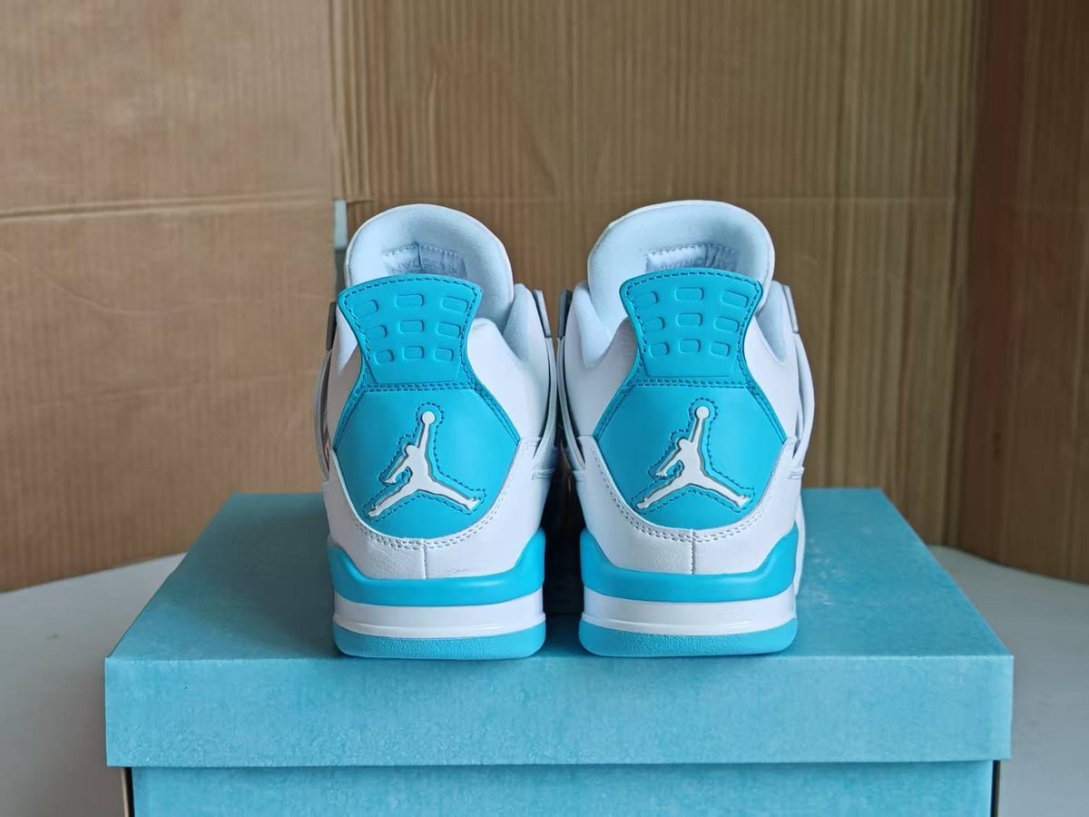 Air Jordan 4 OG 'Military Blue' 2024 – Faithful to the 1989 Original