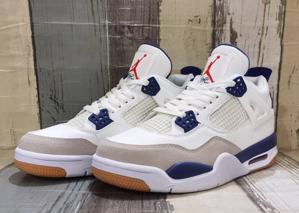 Air Jordan 4 Retro 'Military Blue' 2024 – Grade School (GS)
