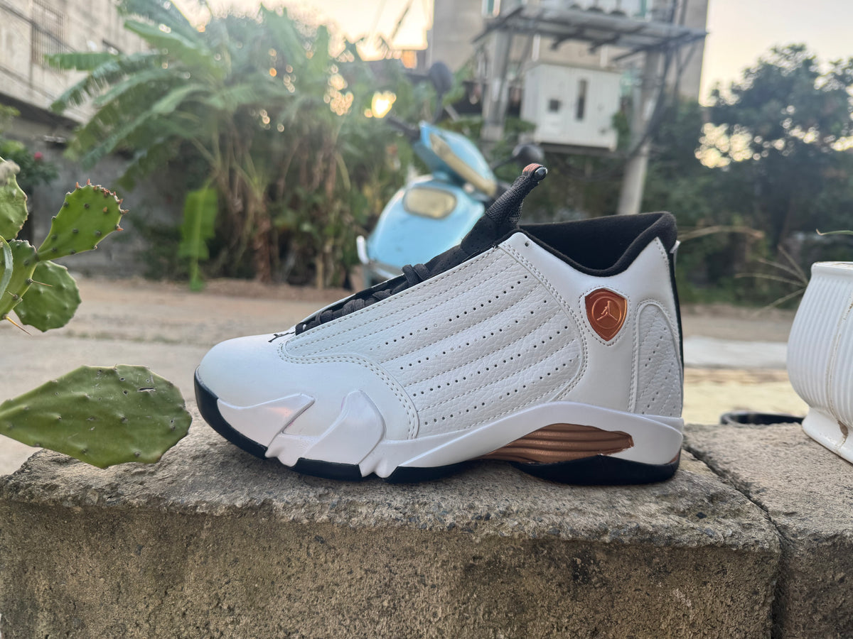 Air Jordan 14 Retro White/Gold Sneakers
