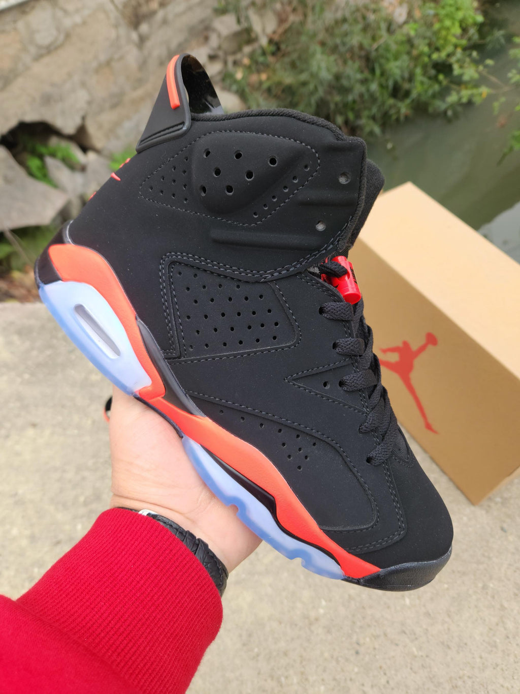 Air Jordan 6 Shattered Backboard Black/Red Sneakers