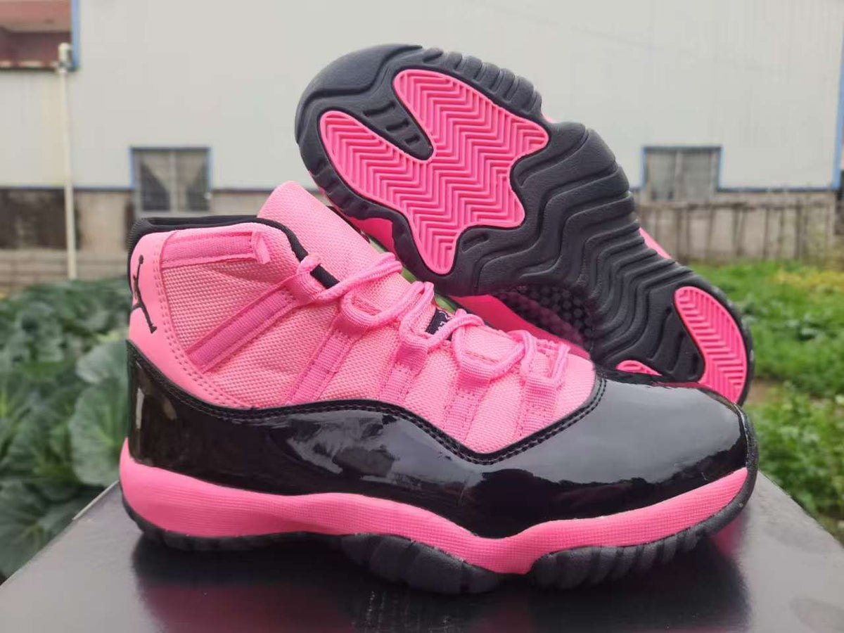 Air Jordan 11 Retro Black/Pink Sneakers