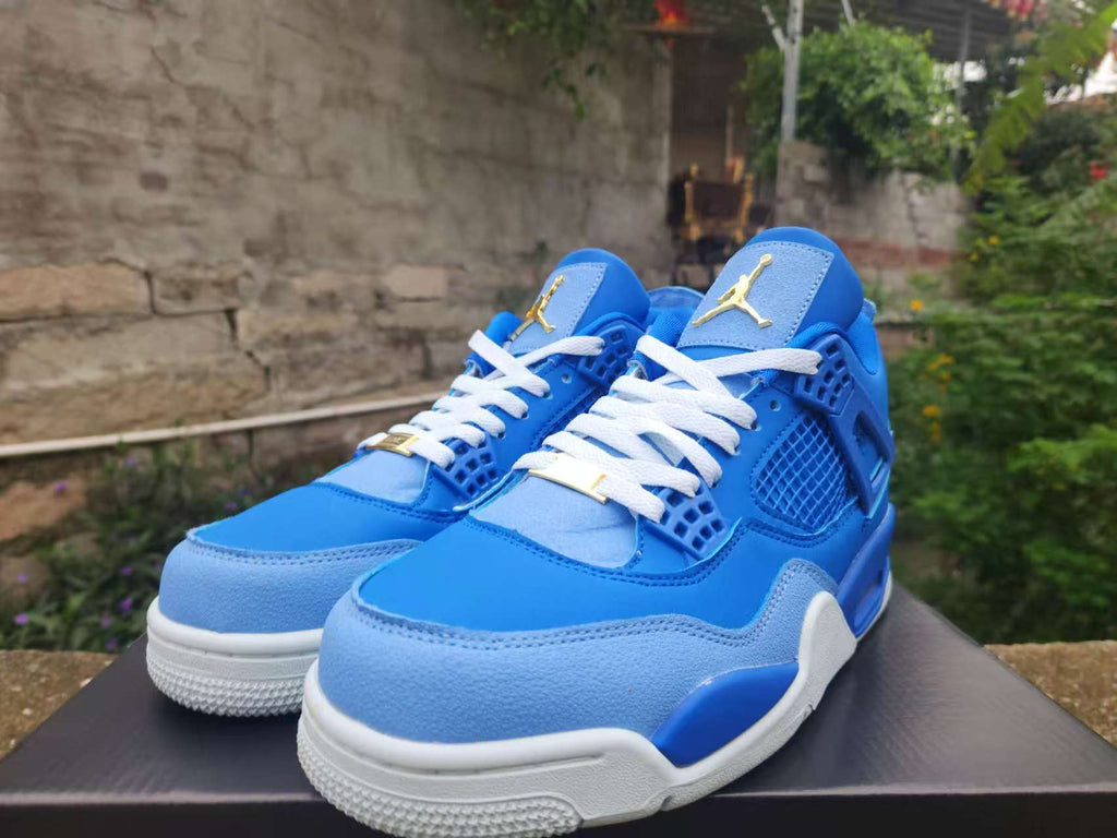 Air Jordan 4 Retro 'UNC' – University of North Carolina Tribute (2021)