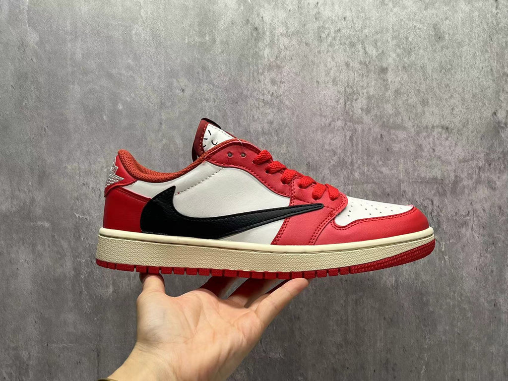 Travis Scott x Air Jordan 1 Low OG SP Chicago Unisex Sneakers