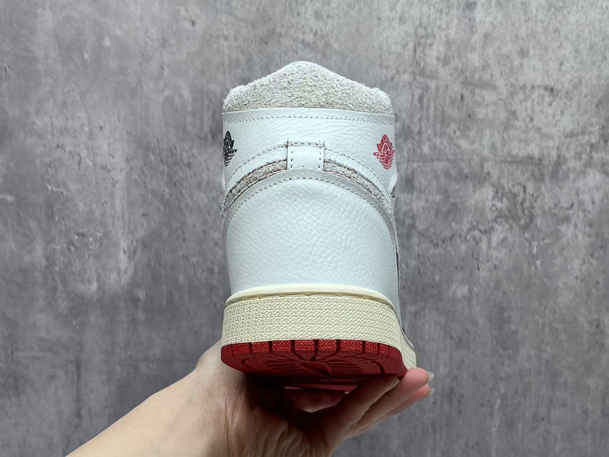 Air Jordan 1 Retro Low OG - Phantom/Pine Green