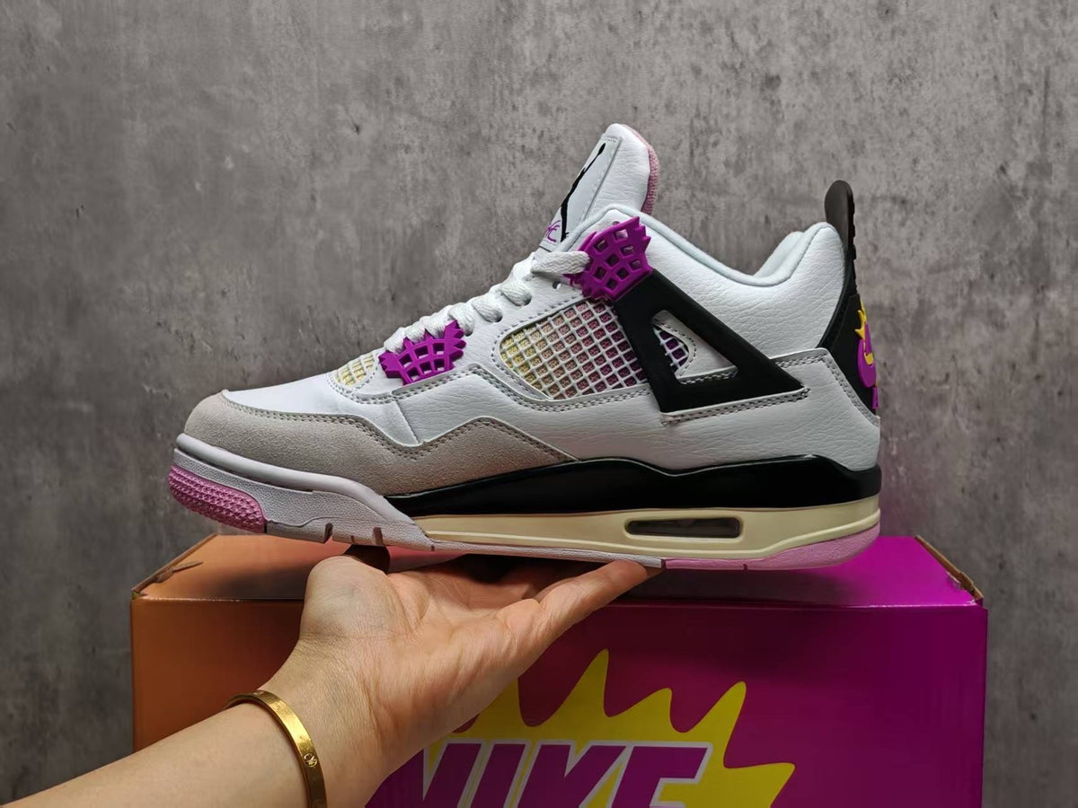 Air Jordan 4 Retro 'Comic' – Off White / Fire Pink / Anthracite