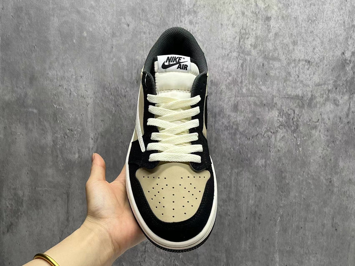 Travis Scott x Air Jordan 1 Low OG SP Beige & Black Unisex Sneakers
