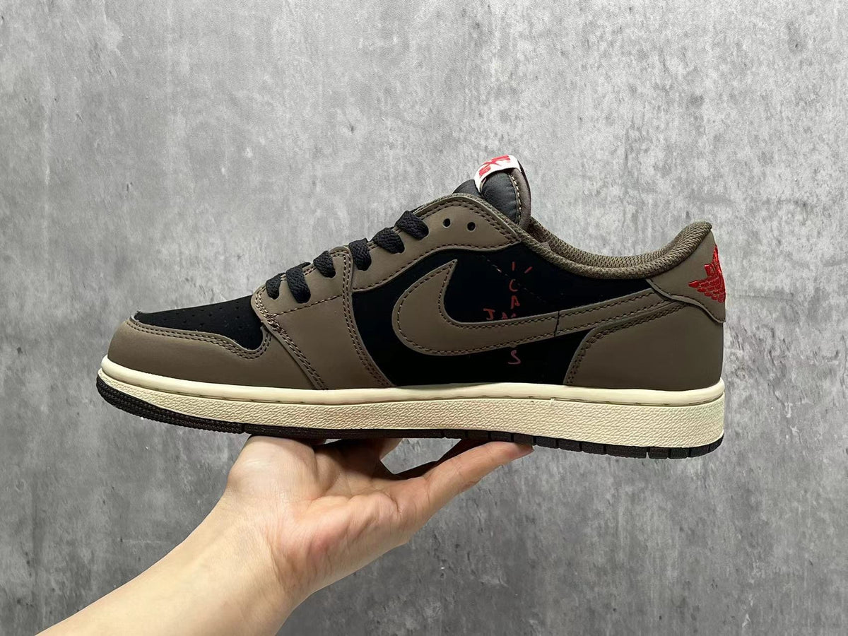 Travis Scott x Air Jordan 1 Low OG SP Reverse Swoosh Unisex Sneakers